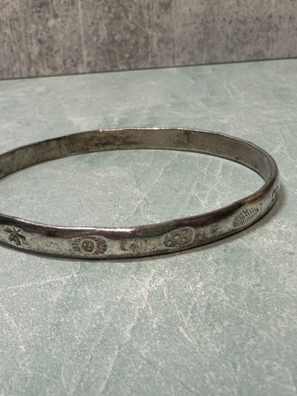Vintage Taxo Sterling Silver .925 Bangle Bracelet Embellished Stamped - Picture 7 of 8